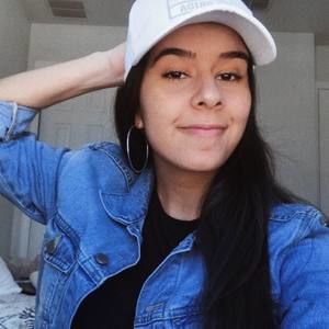 Meet your Posher, Isabela